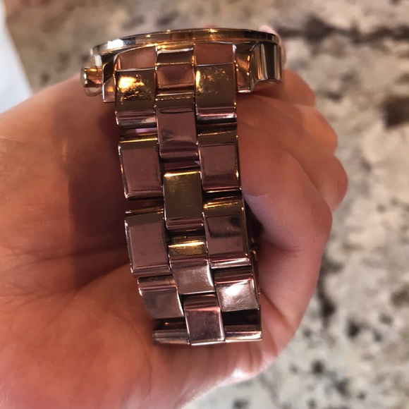 Marc by Marc Jacobs Henry Chrono Rose Gold Watch - Picture 8 of 9